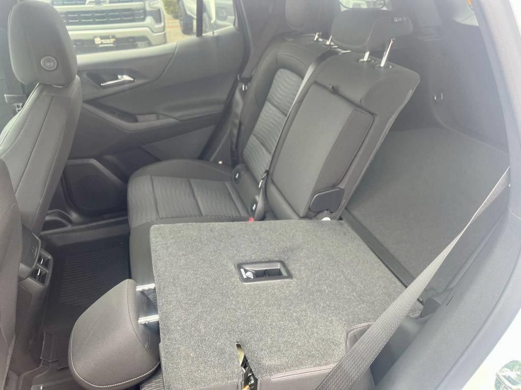 New 2026 Chevrolet Equinox LT w/ Safety and Technology Package AWD/4WD image 26