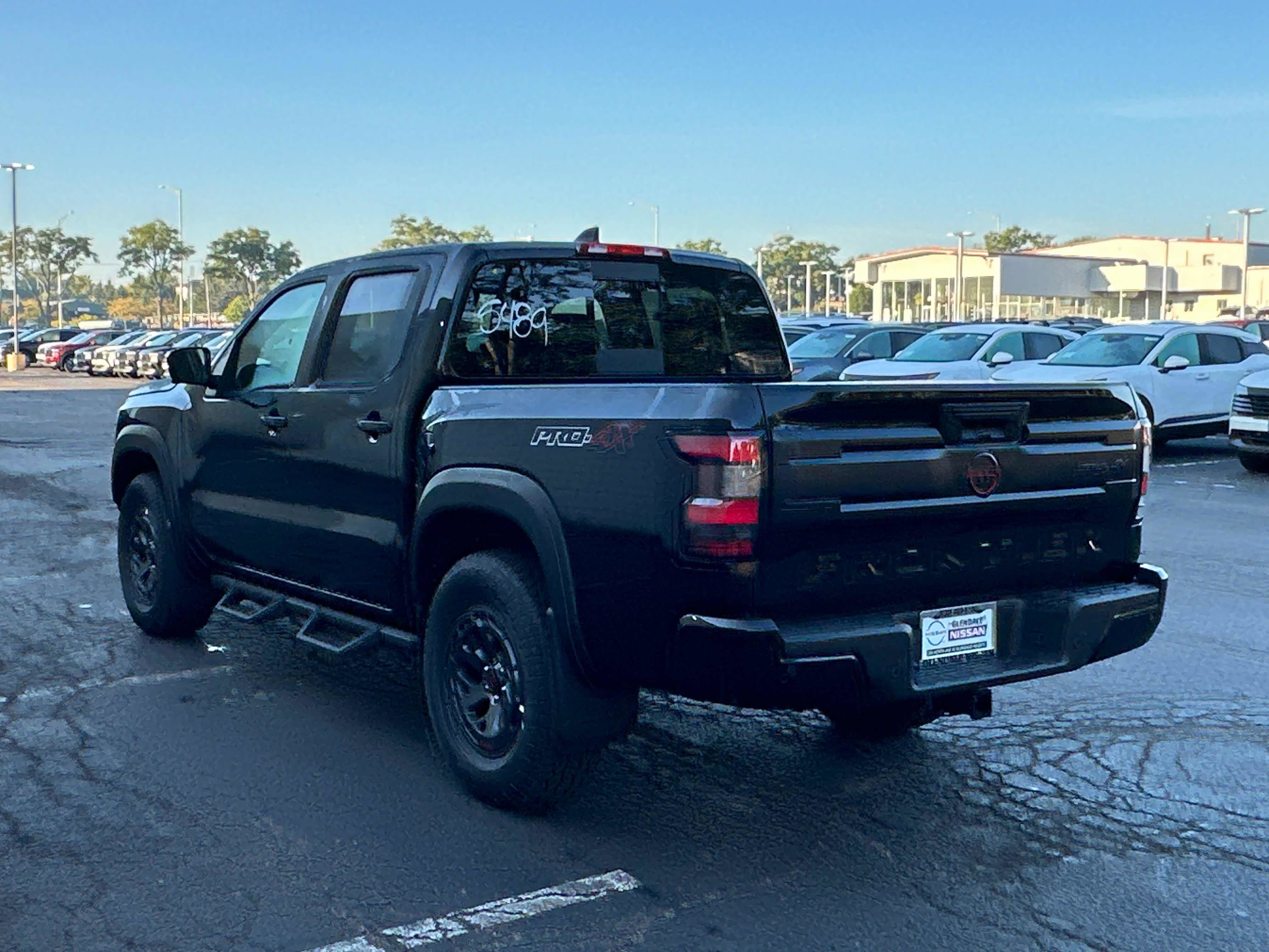 New 2026 Nissan Frontier PRO-4X w/ Pro-4x Convenience Package image 6