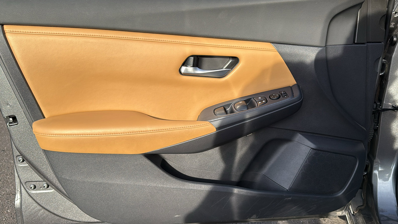 Certified 2021 Nissan Sentra SV w/ SV Premium Package image 6