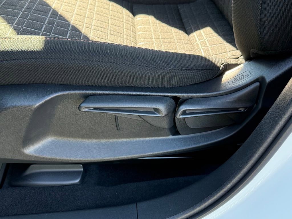 Certified 2026 Honda HR-V Sport image 28