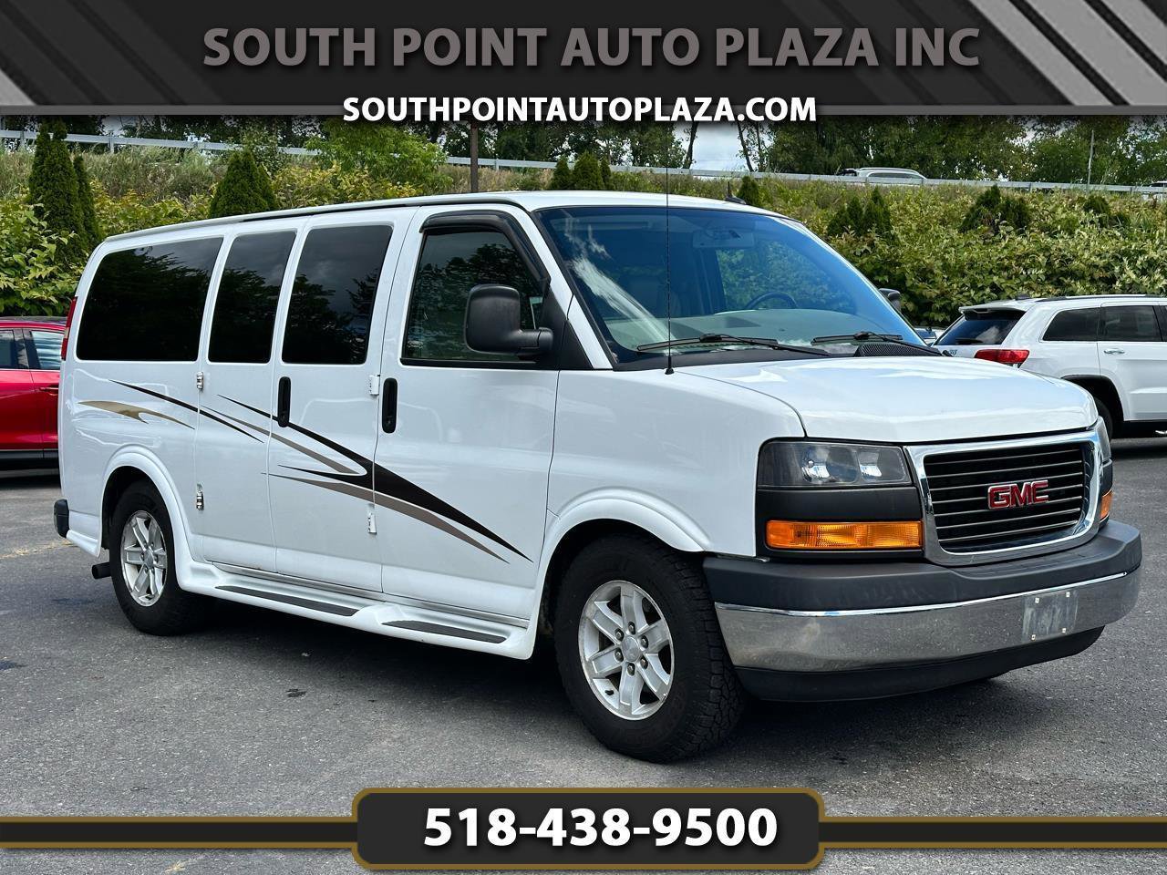Used 2014 GMC Savana 1500 RWD image 1