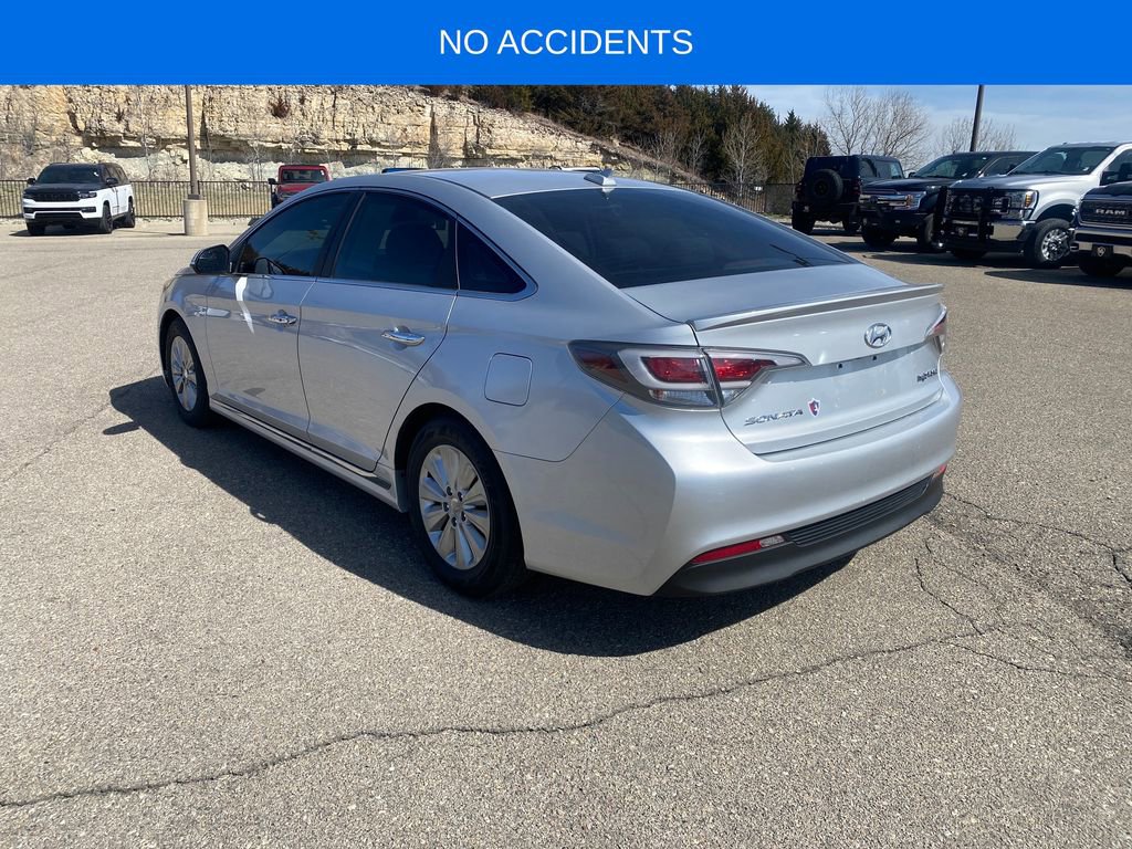 Used 2016 Hyundai Sonata SE image 4