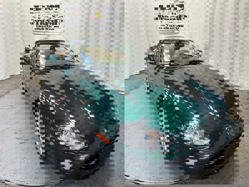 Used 2005 Jaguar XK8 Convertible image 6