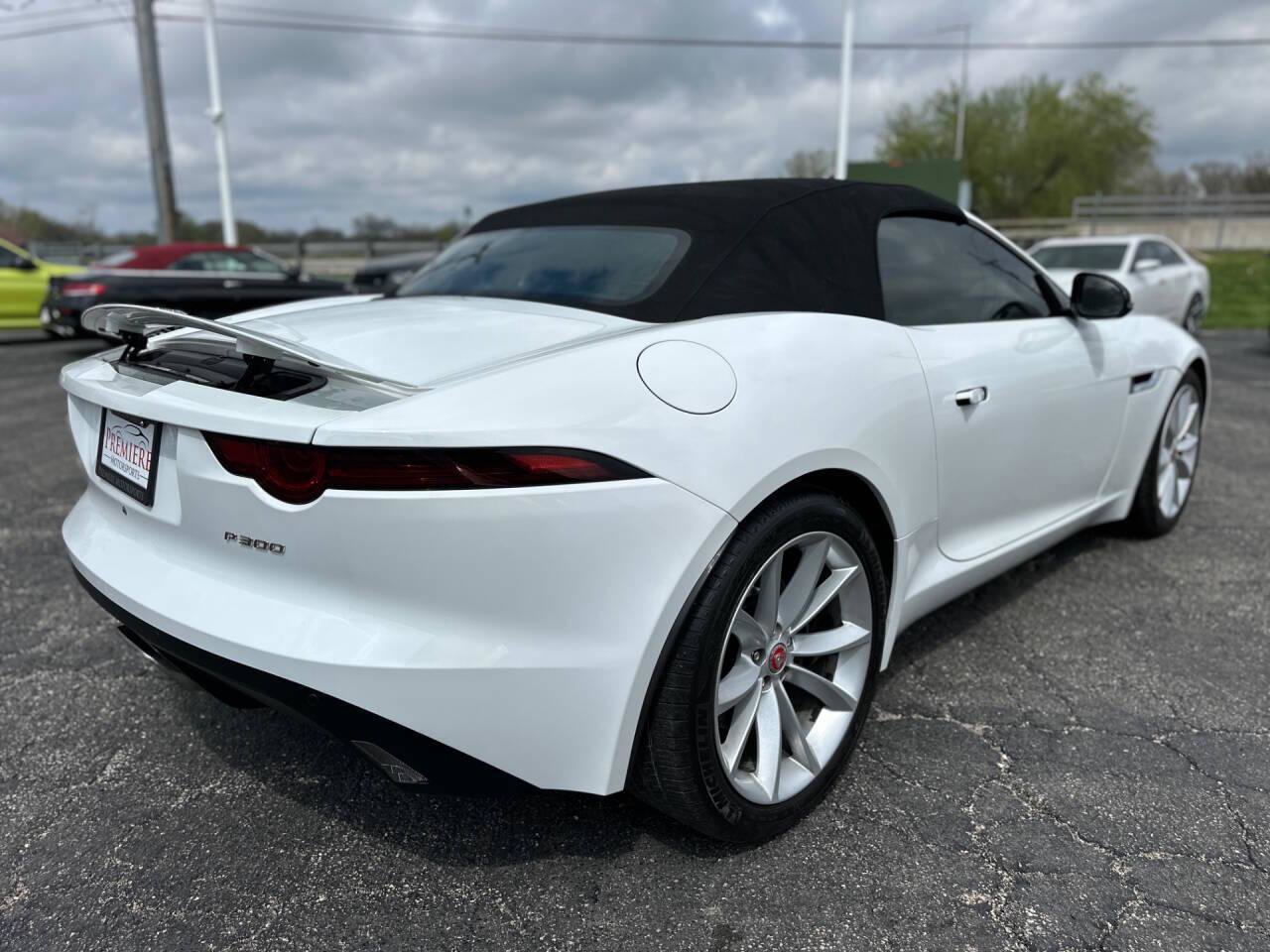 Used 2019 Jaguar F-TYPE Convertible RWD image 5
