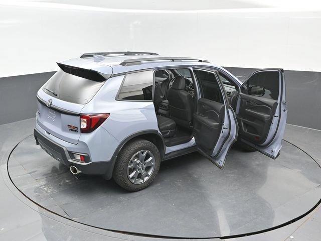 Used 2025 Honda Passport TrailSport image 27