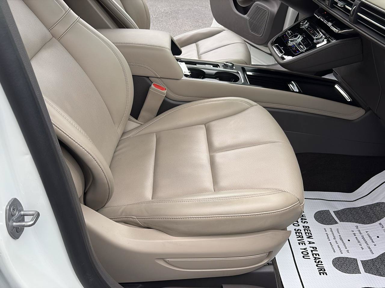 Used 2022 Lincoln Corsair AWD w/ Equipment Group 101A image 26