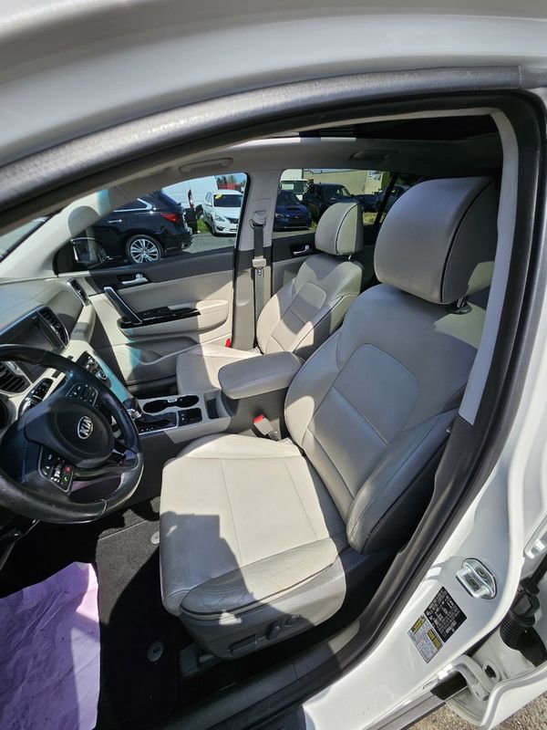 Used 2018 Kia Sportage EX w/ EX Premium Package image 14