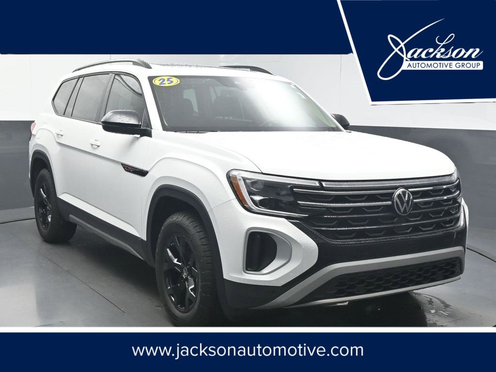Used 2025 Volkswagen Atlas Peak Edition SE