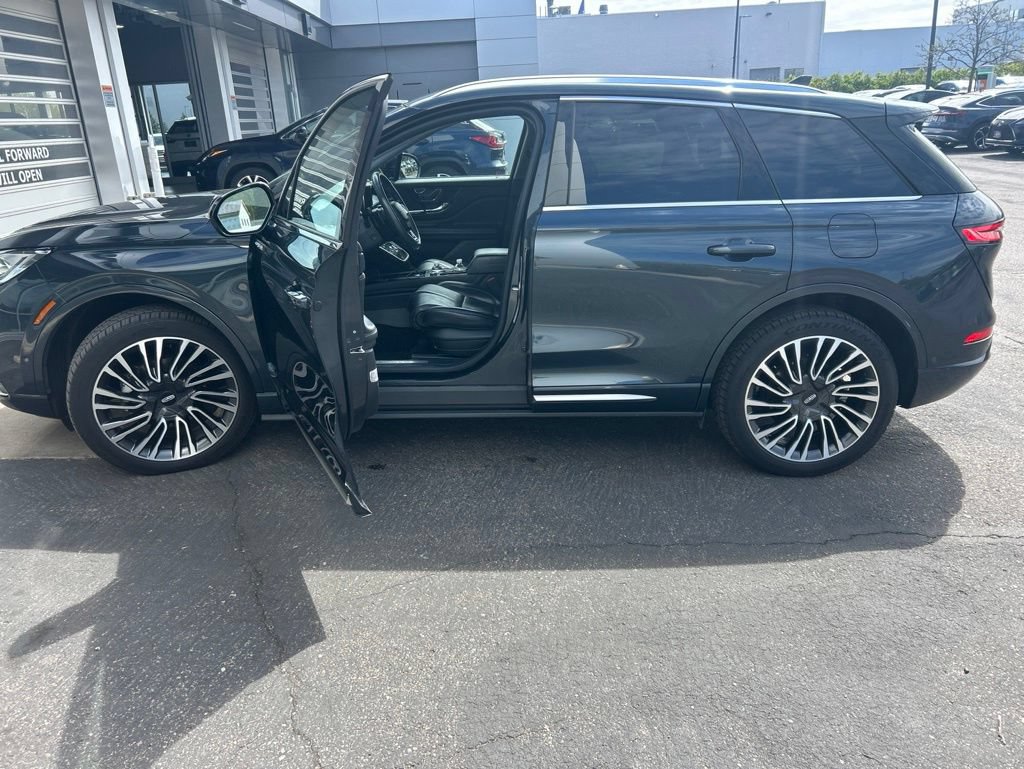 Used 2020 Lincoln Corsair Reserve w/ Equipment Group 202A AWD/4WD video 1