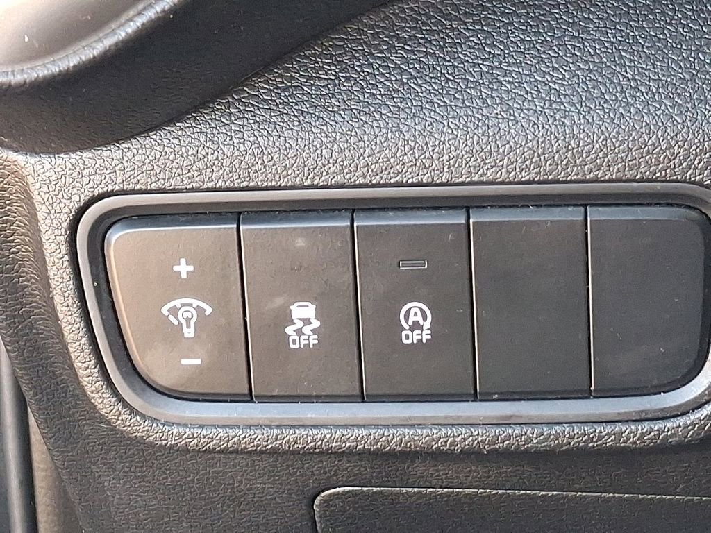 Used 2023 Kia Soul LX image 25