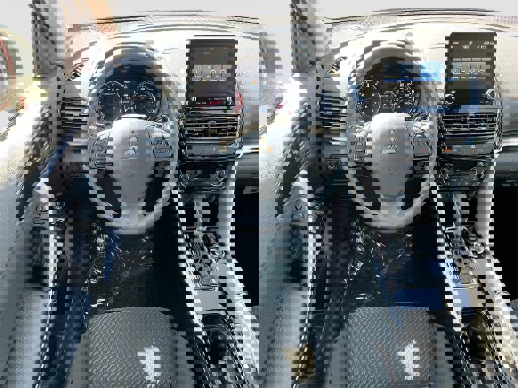 New 2026 Mitsubishi Eclipse Cross LE image 21