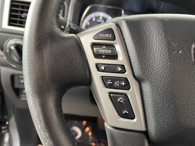 Used 2018 Nissan Titan SL w/ Midnight Edition RWD image 19