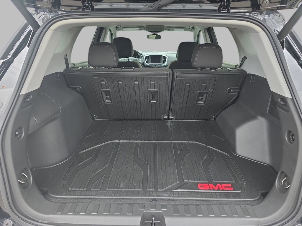 Certified 2023 GMC Terrain SLE w/ Driver Convenience Package AWD/4WD image 13