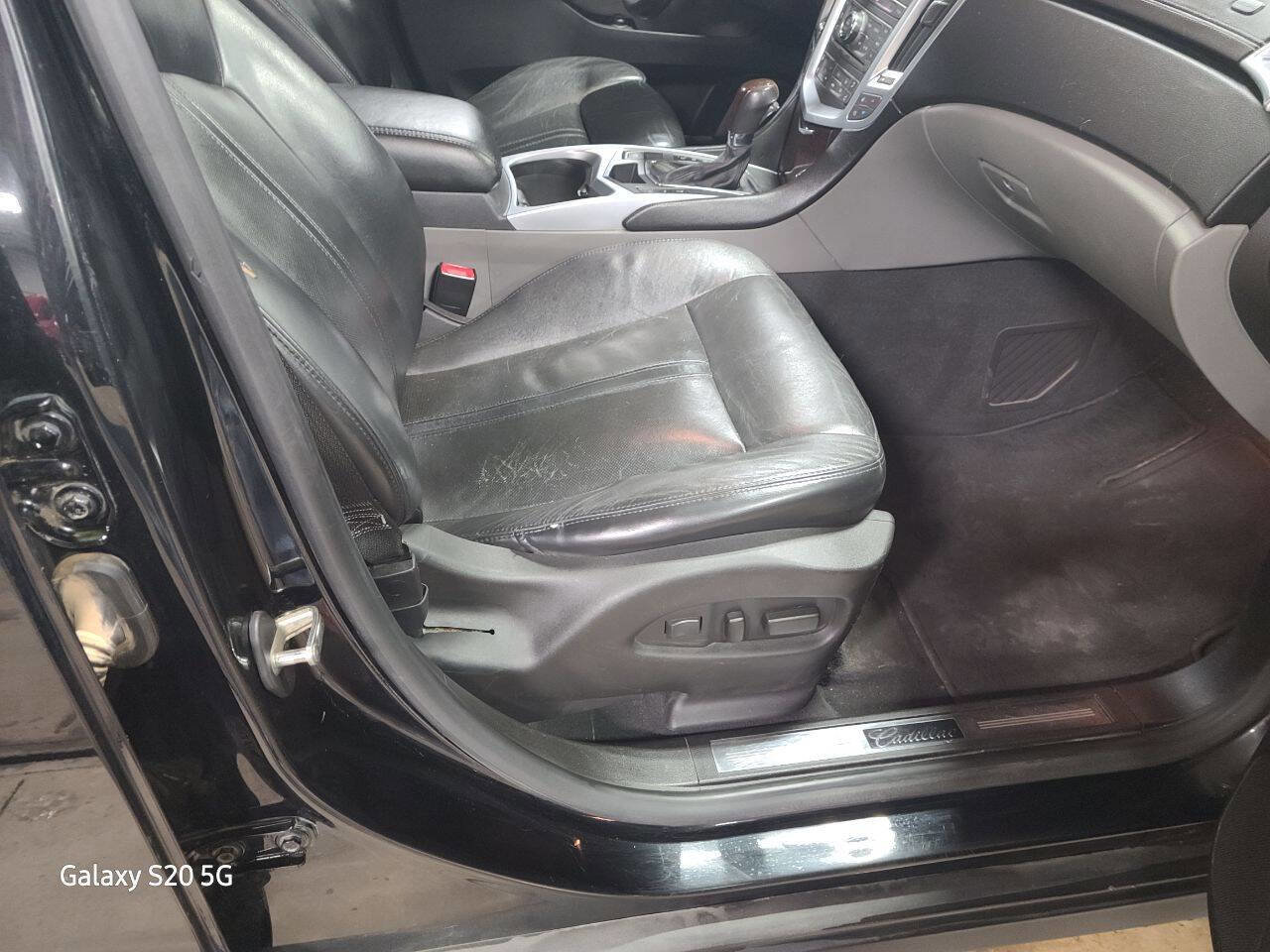 Used 2010 Cadillac SRX Premium image 15