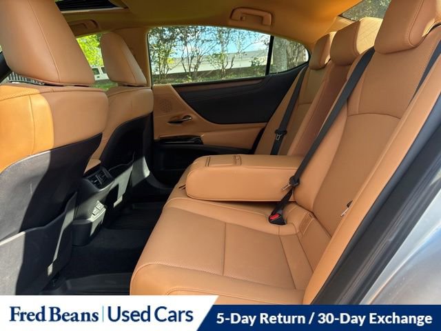 Used 2024 Lexus ES 350 w/ Premium Package FWD image 13