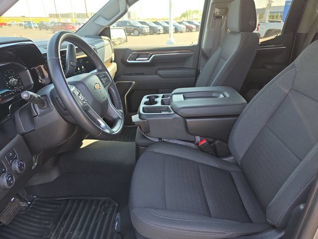 Used 2023 Chevrolet Silverado 1500 LT AWD/4WD image 9