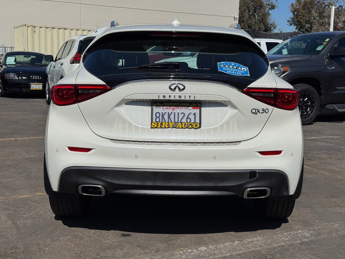 Used 2019 INFINITI QX30 w/ Cargo Package FWD image 8