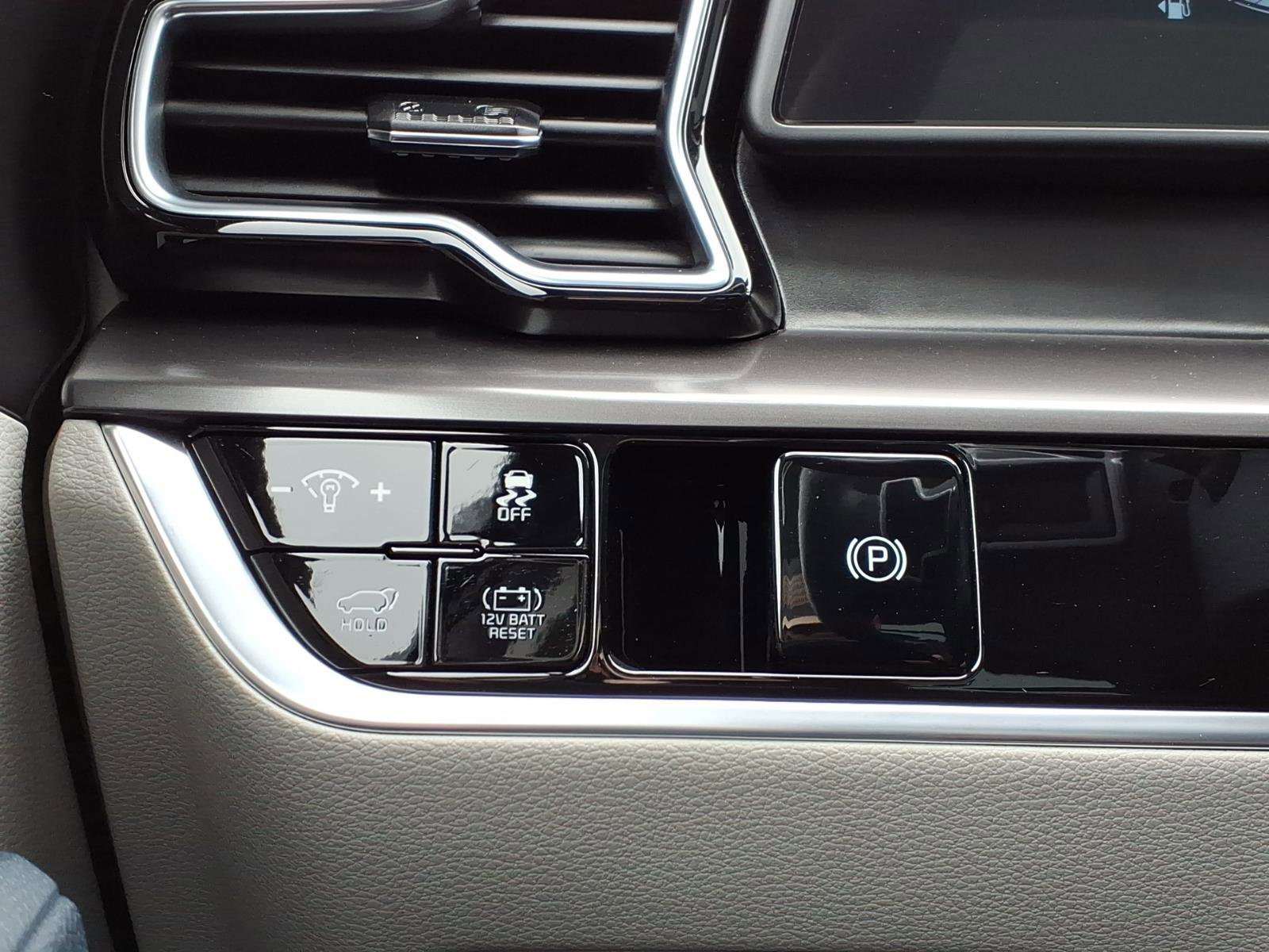 Used 2024 Kia Sportage EX w/ EX Premium Package image 31