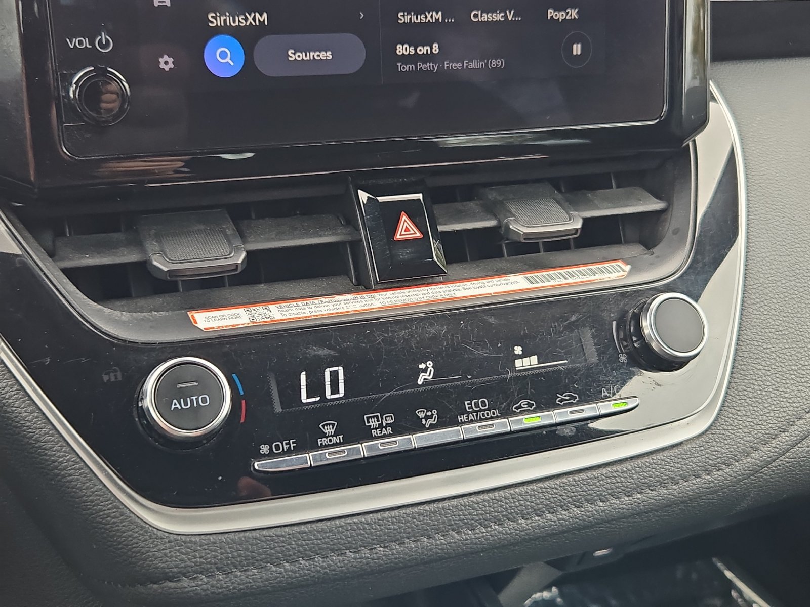 Certified 2025 Toyota Corolla SE FWD image 18