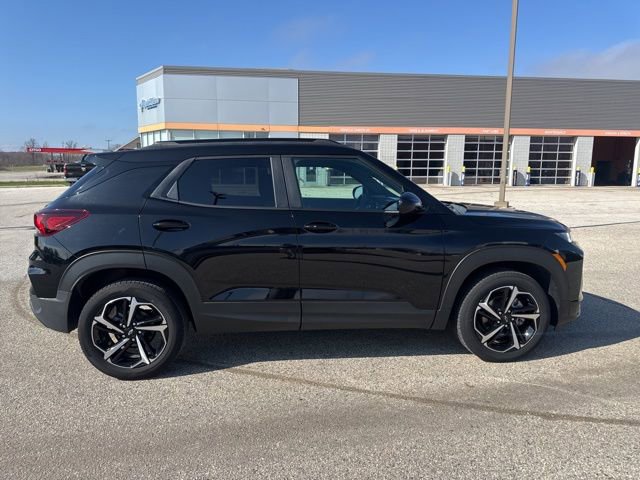 Used 2022 Chevrolet TrailBlazer RS image 2