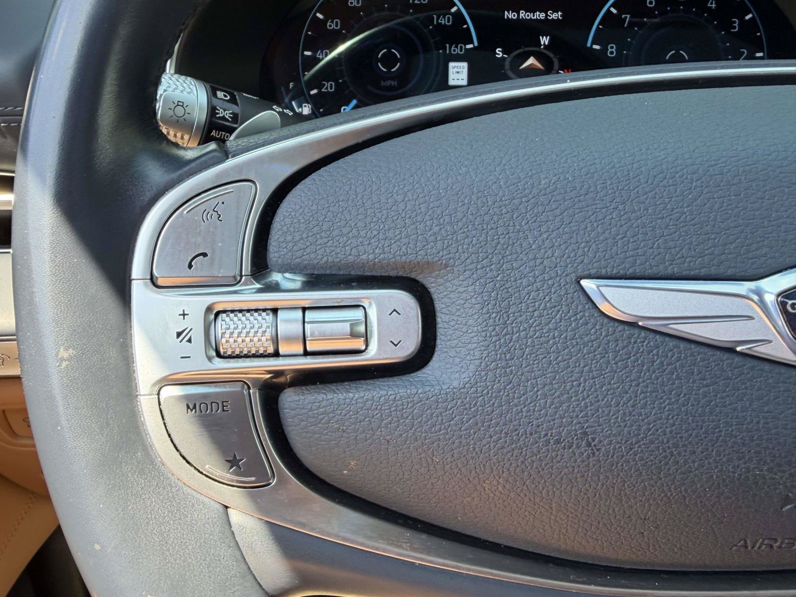 Used 2022 Genesis GV80 2.5T w/ Prestige Package 04 AWD/4WD image 28