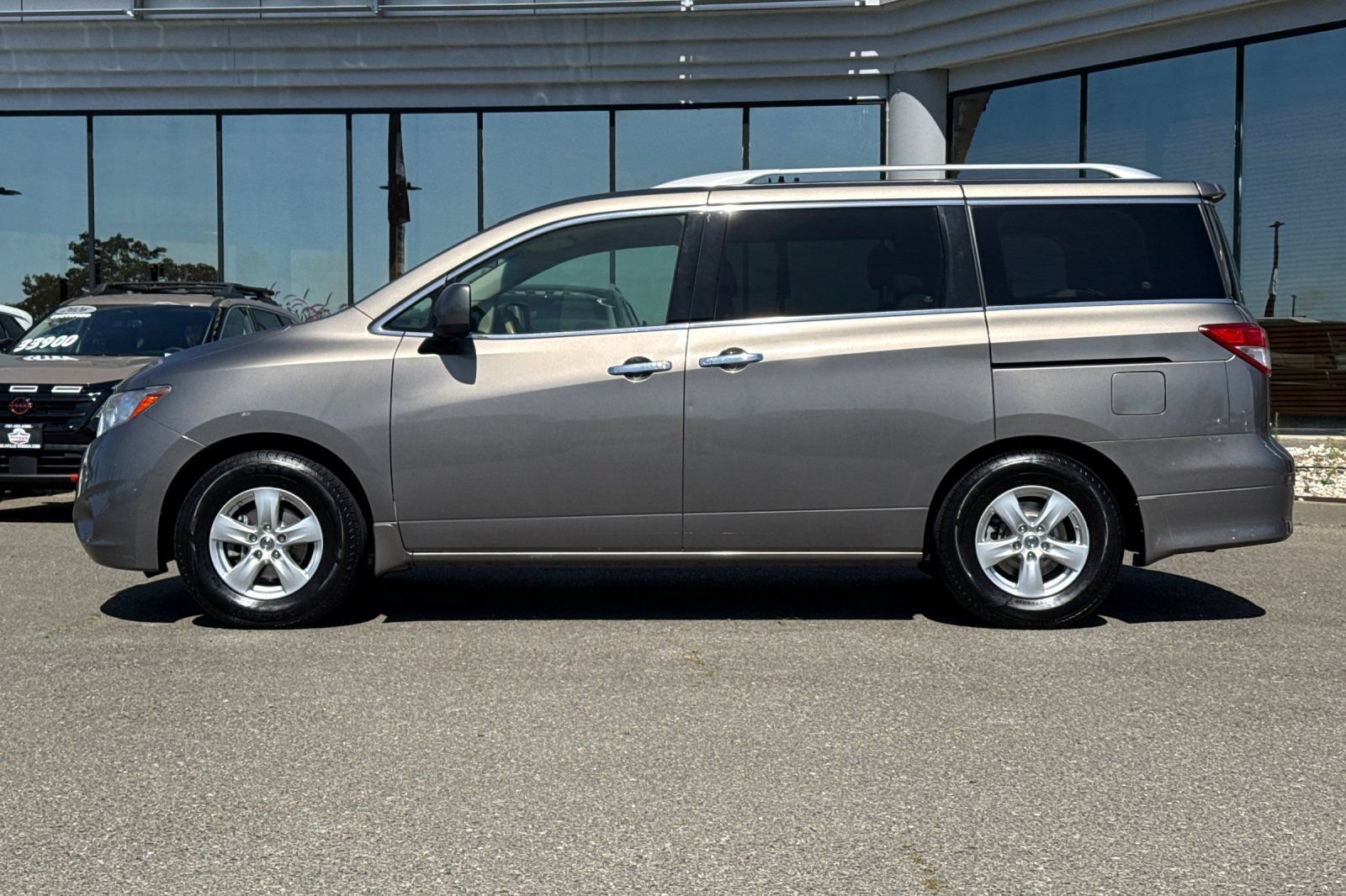 Used 2016 Nissan Quest SV FWD image 9