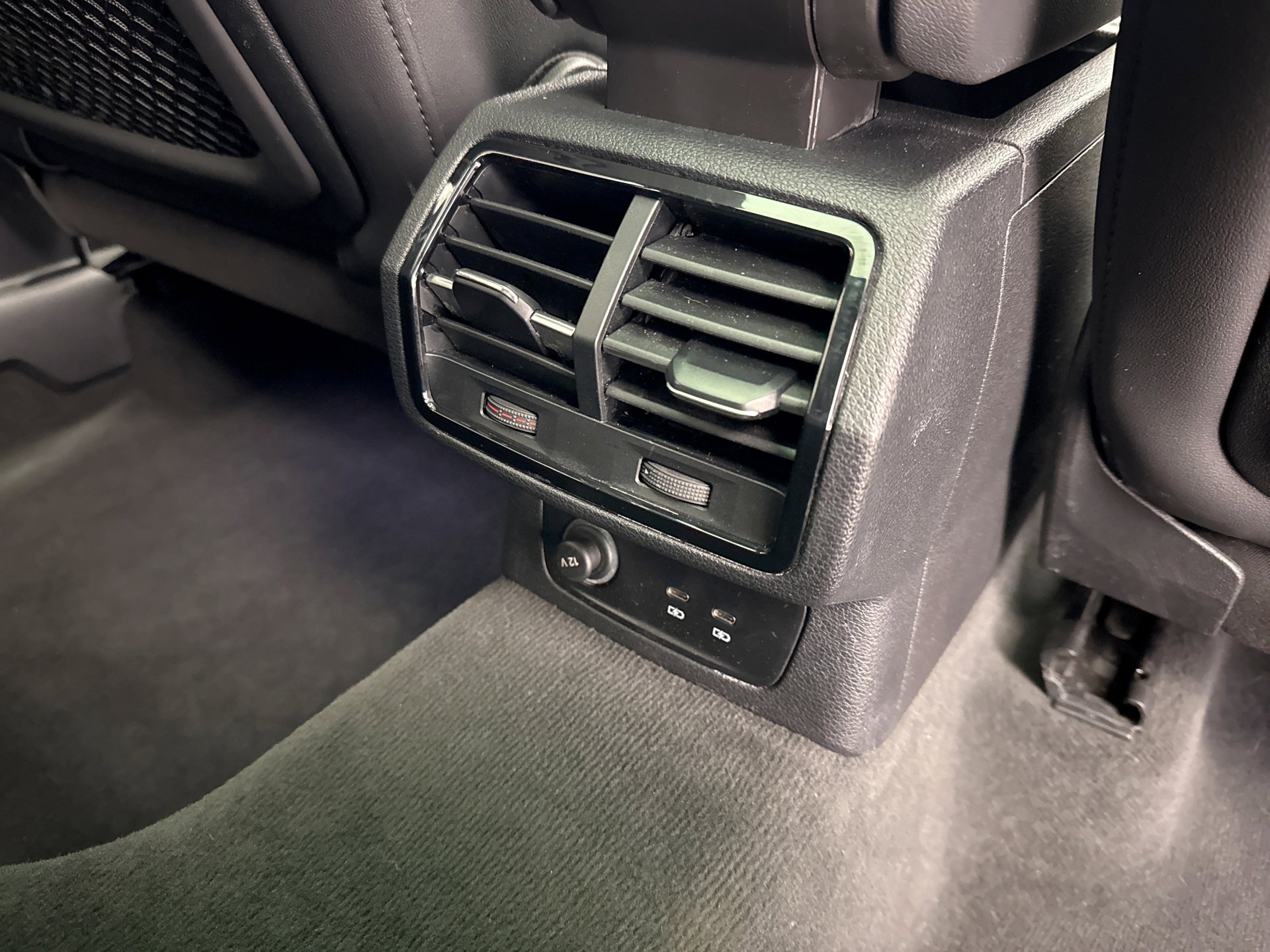 Used 2023 Audi Q3 2.0T Premium Plus image 22