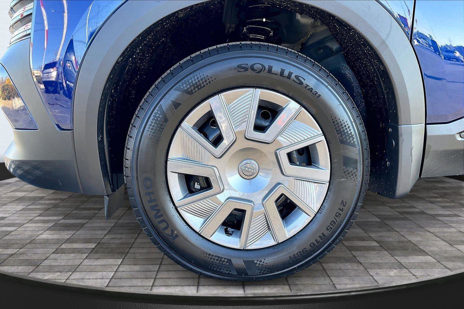 New 2026 Nissan Kicks S FWD image 12