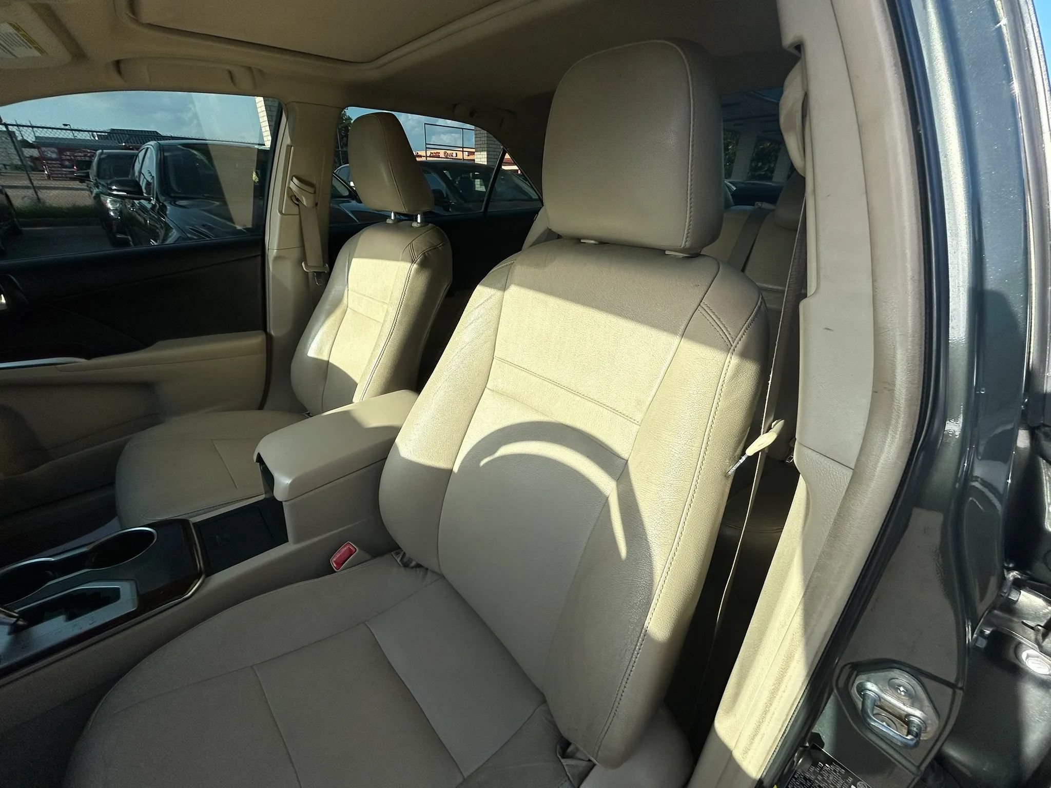 Used 2013 Toyota Camry XLE FWD image 9