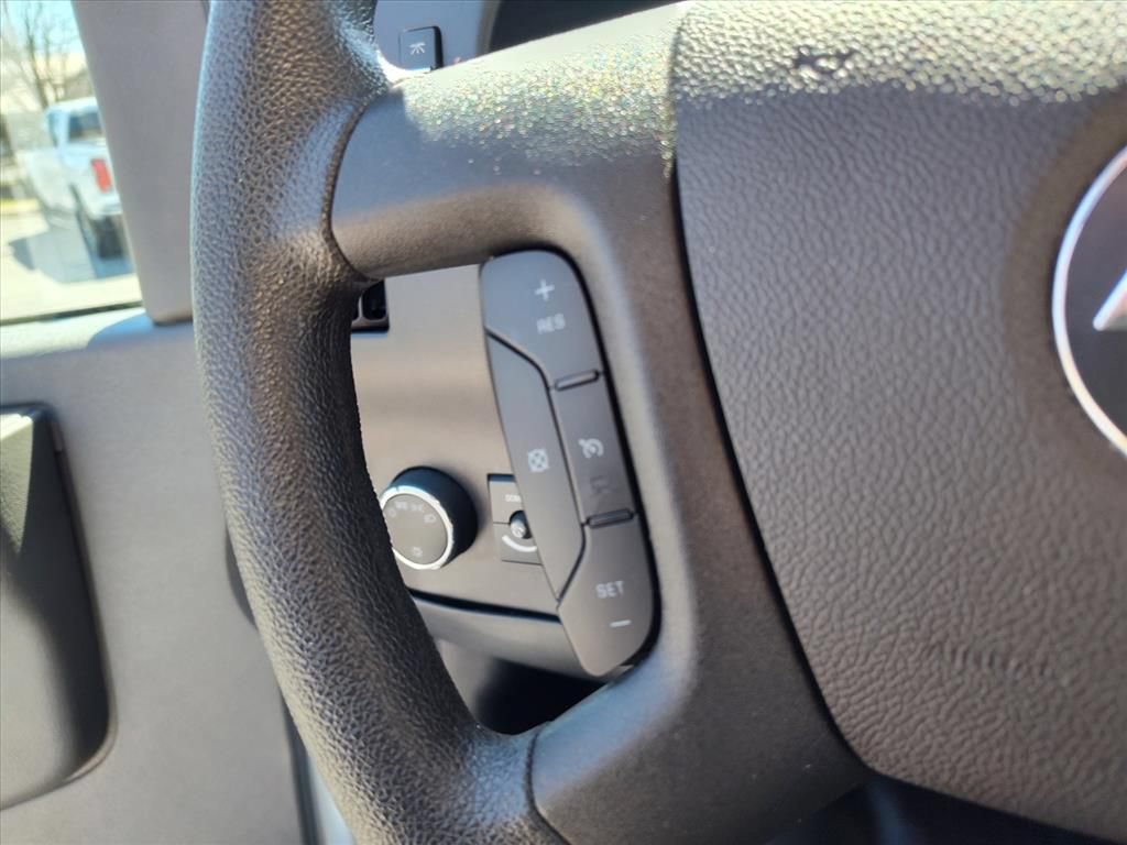 Used 2024 Chevrolet Express 2500 w/ Driver Convenience Package RWD image 21