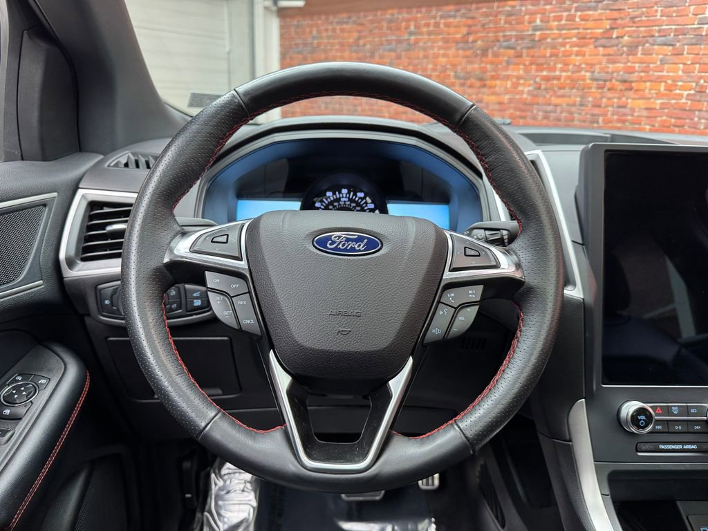 Certified 2023 Ford Edge ST-Line AWD/4WD image 15