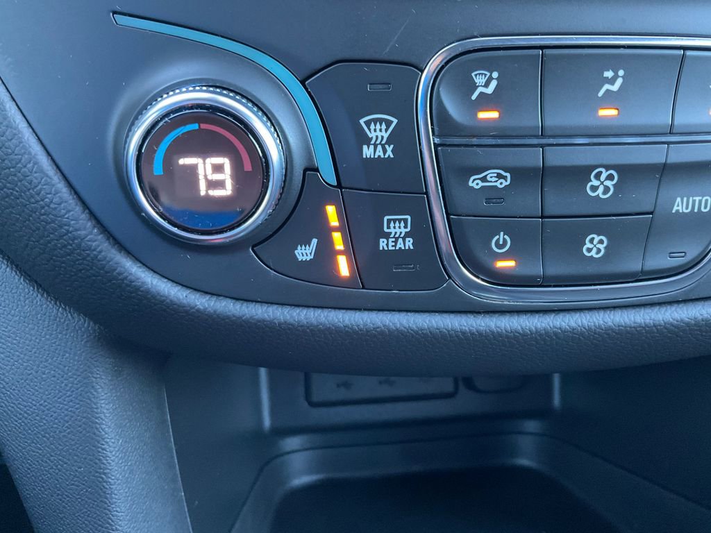 Used 2023 Chevrolet Equinox LT image 10