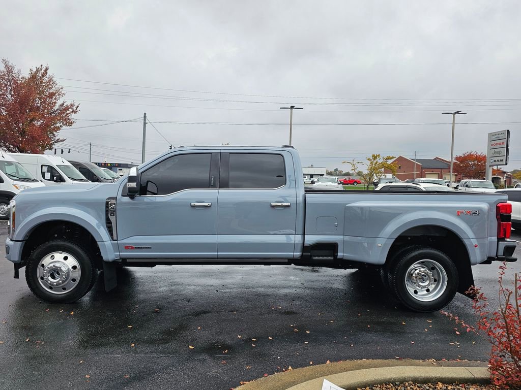Used 2024 Ford F450 Platinum w/ FX4 Off-Road Package image 8