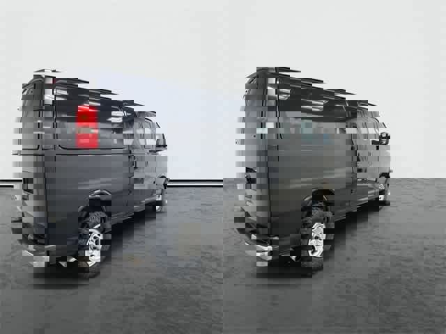 Used 2018 Chevrolet Express 3500 LT w/ LT Preferred Equipment Group image 2