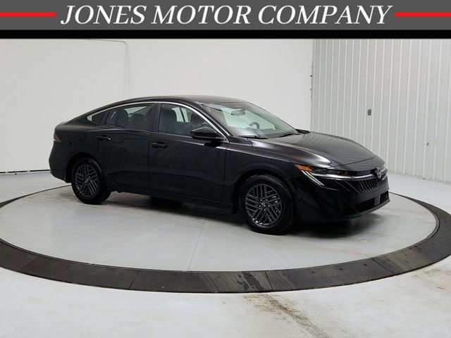 New 2026 Nissan Sentra SV w/ Floor Mat Package