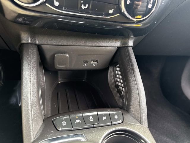 Used 2024 Chevrolet TrailBlazer RS FWD image 28