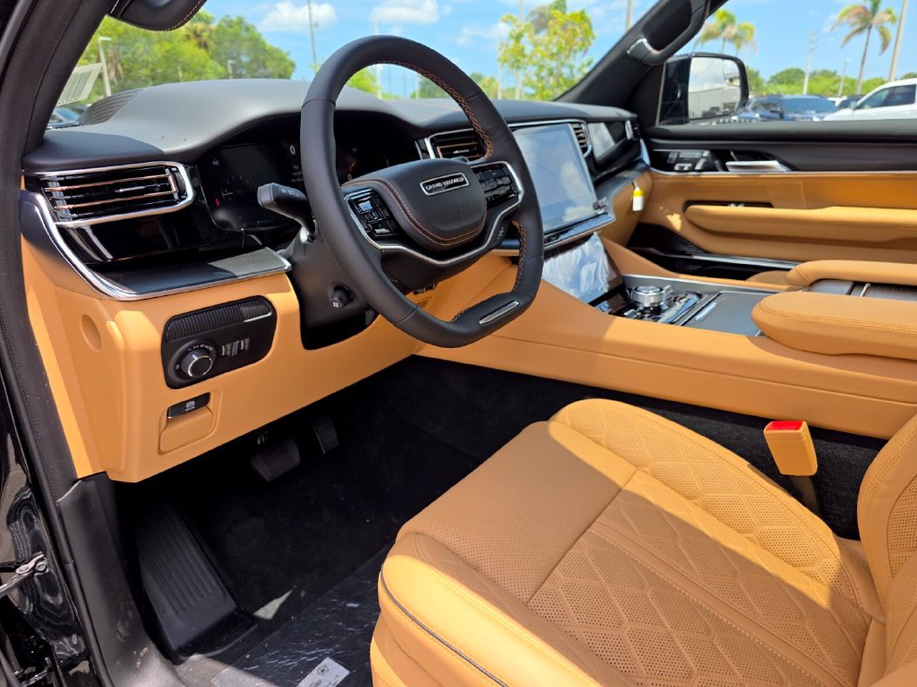 New 2026 Jeep Grand Wagoneer Summit AWD/4WD image 30