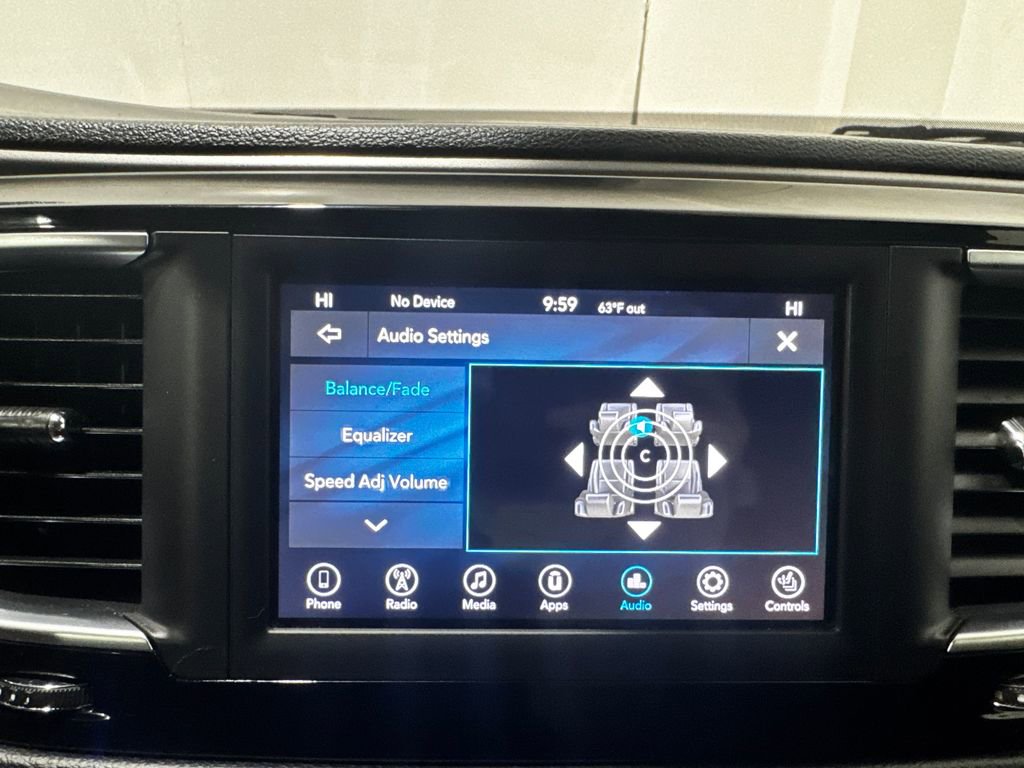 Used 2020 Chrysler Pacifica Touring-L FWD image 36
