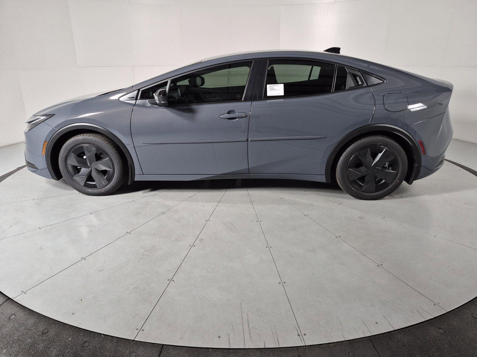 New 2026 Toyota Prius Plug-In Hybrid image 2