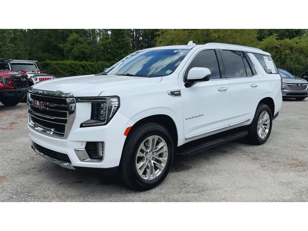 Certified 2023 GMC Yukon SLT w/ SLT Premium Package AWD/4WD image 4