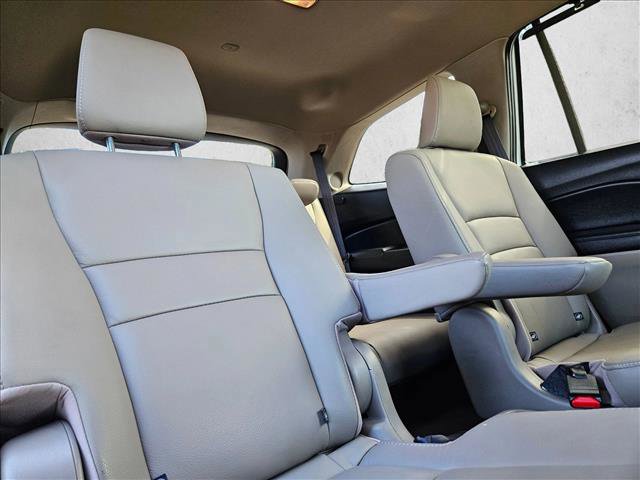 Used 2020 Honda Pilot Touring image 16
