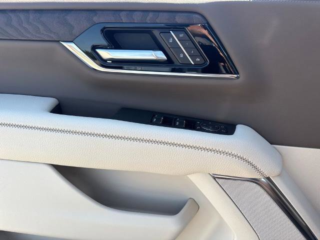 New 2026 GMC Yukon XL Denali w/ Advanced Technology Package image 18