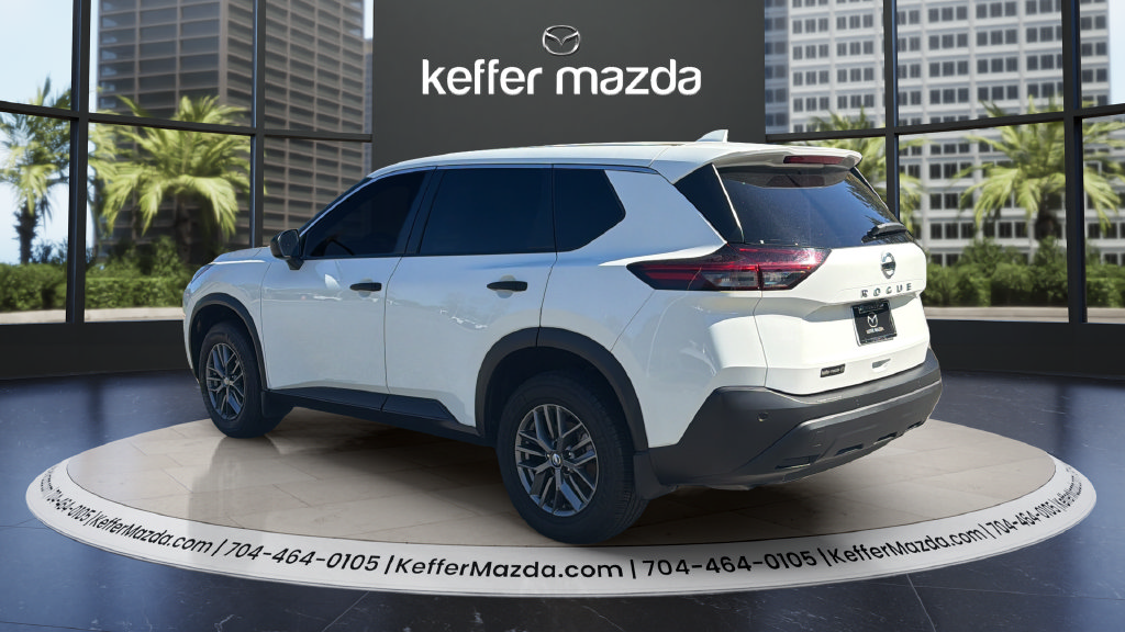 Used 2021 Nissan Rogue S FWD image 5