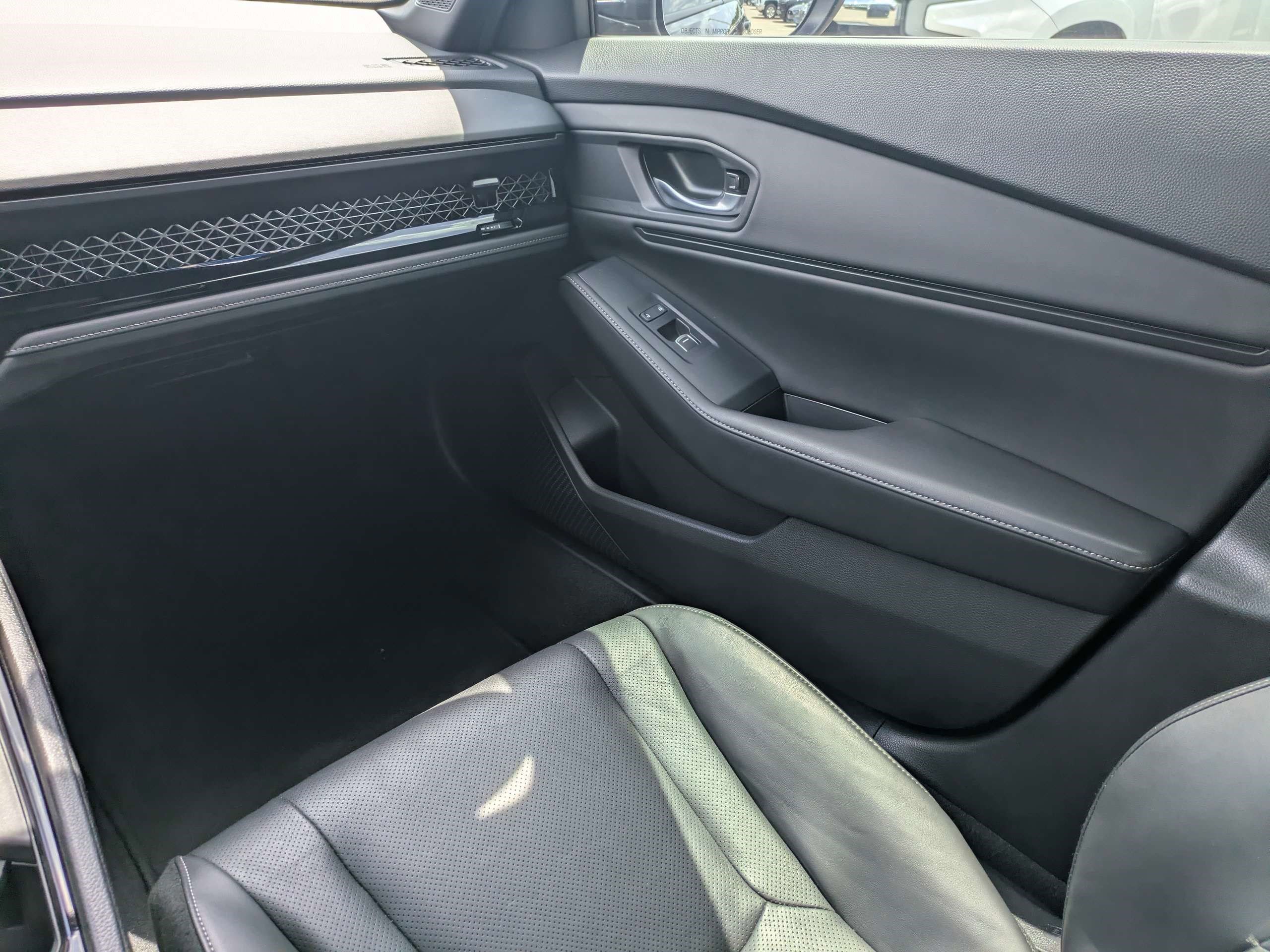 Used 2025 Honda Accord Sport image 15
