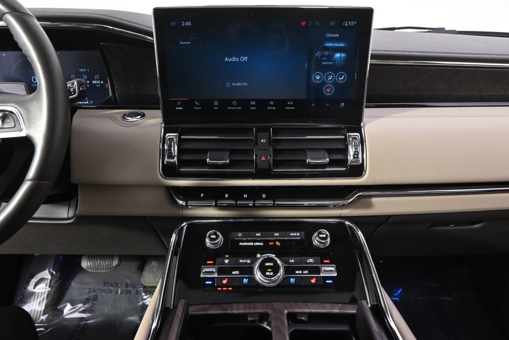 Certified 2023 Lincoln Navigator Reserve w/ Monochromatic Package image 28