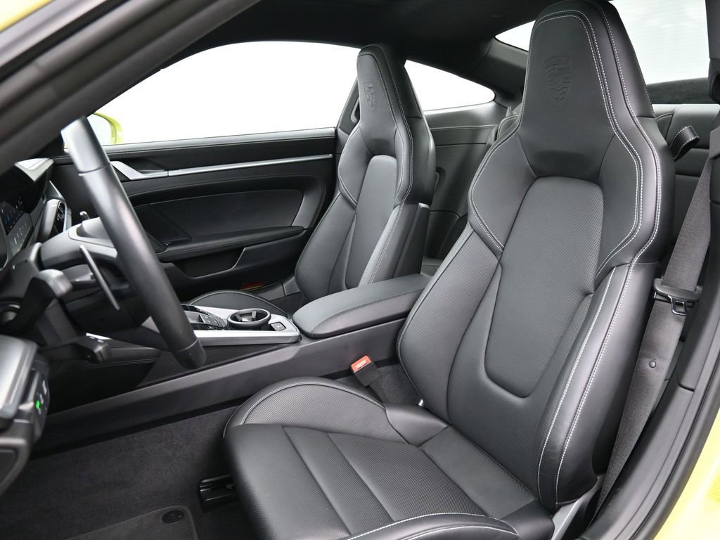 Certified 2025 Porsche 911 Carrera image 5