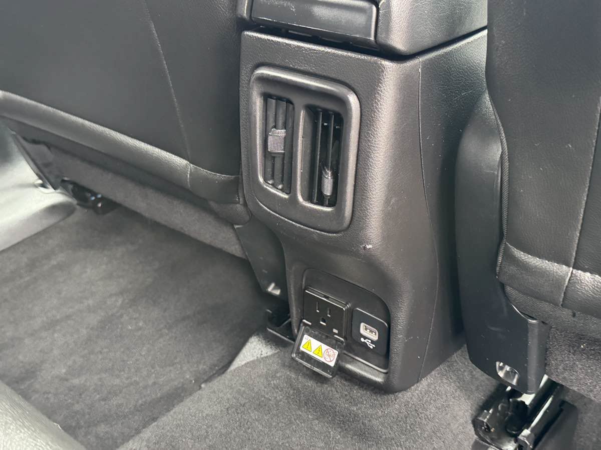 Used 2018 Jeep Compass Latitude w/ Popular Equipment Group AWD/4WD image 20