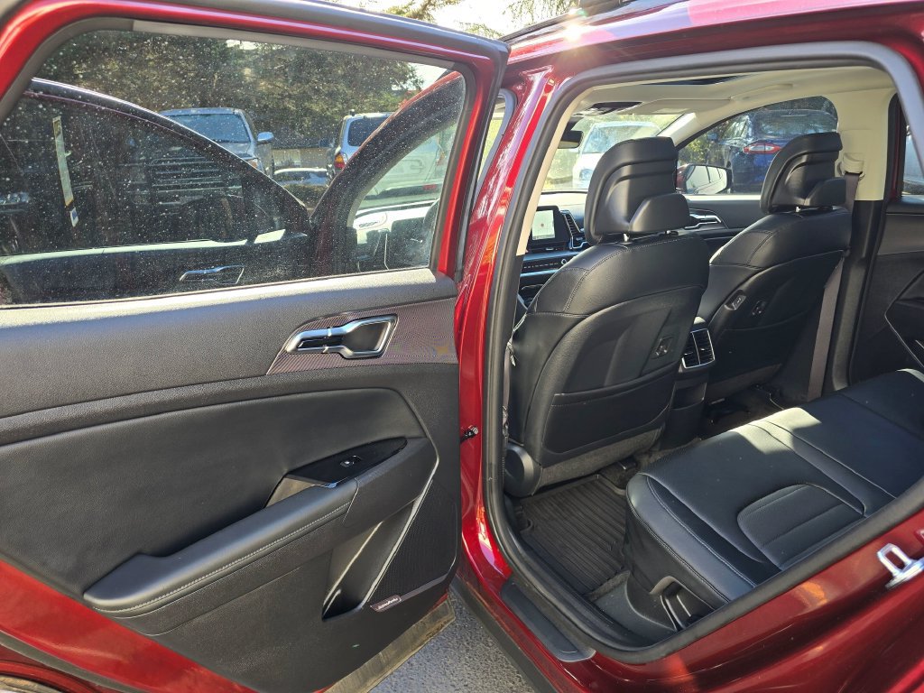 Certified 2024 Kia Sportage SX Prestige AWD/4WD image 9