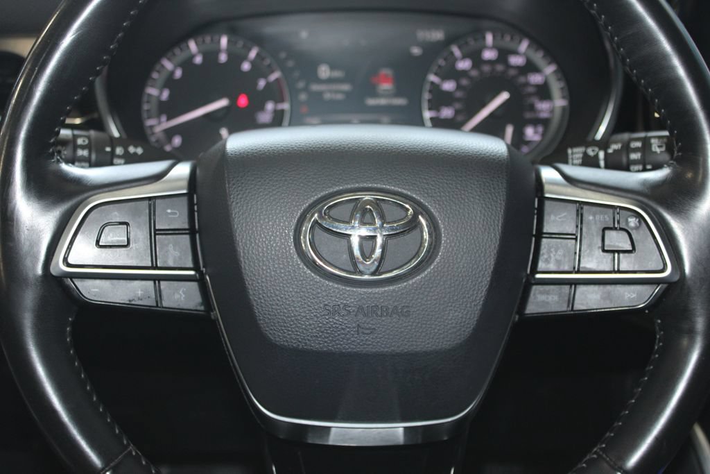 Used 2021 Toyota Highlander Limited AWD/4WD image 14