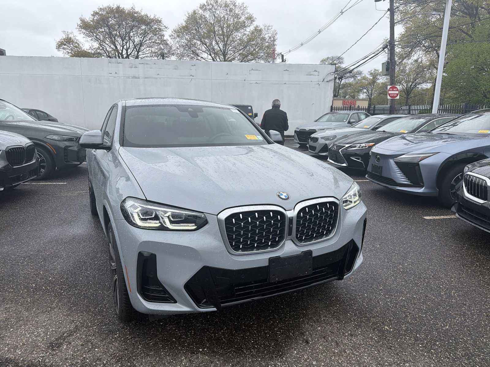 Certified 2023 BMW X4 xDrive30i w/ M Sport Package AWD/4WD image 6